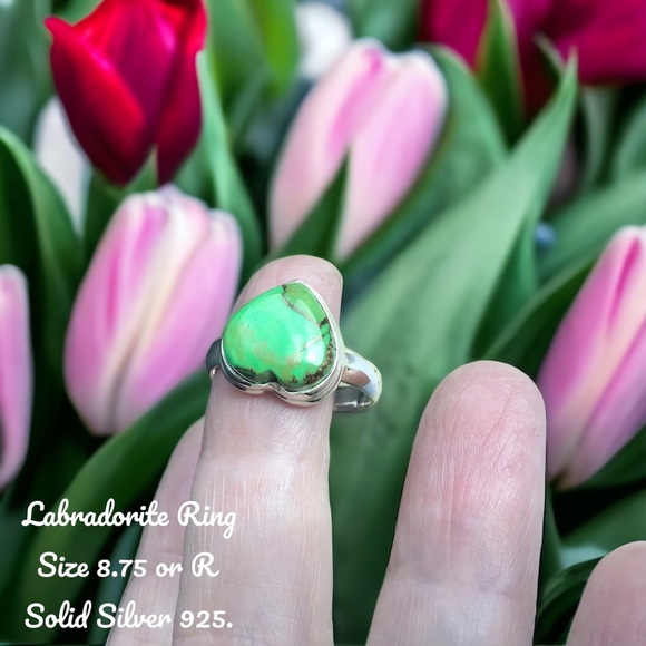925 Accessories - Green Turquoise Ring. Solid 925 Silver with Natural Green Turquoise Heart shape.
